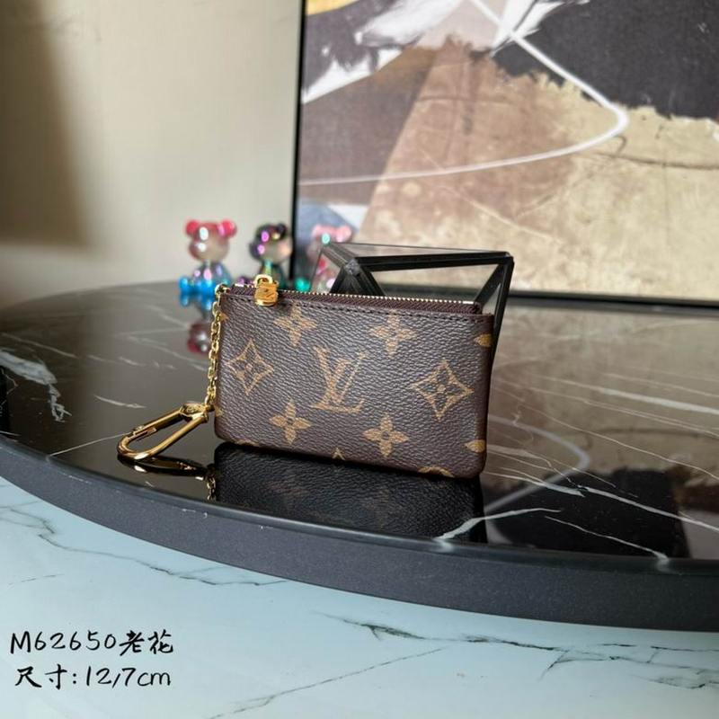 LV Wallets 261